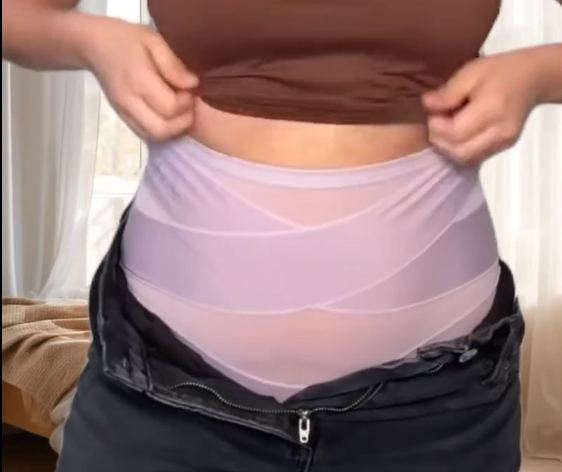Nadia K., 35
